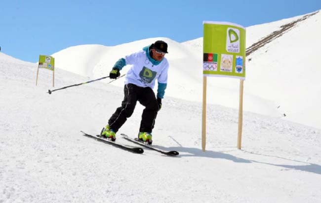 مسابقات اسکی  دختران و پسران در بامیان برگزار شد 